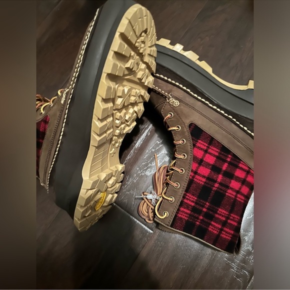🥷🏿🥷🏿🥷🏿Polo Ralph Lauren Polo Country leather and Buffalo plaid boots.Brand new! - Picture 5 of 6